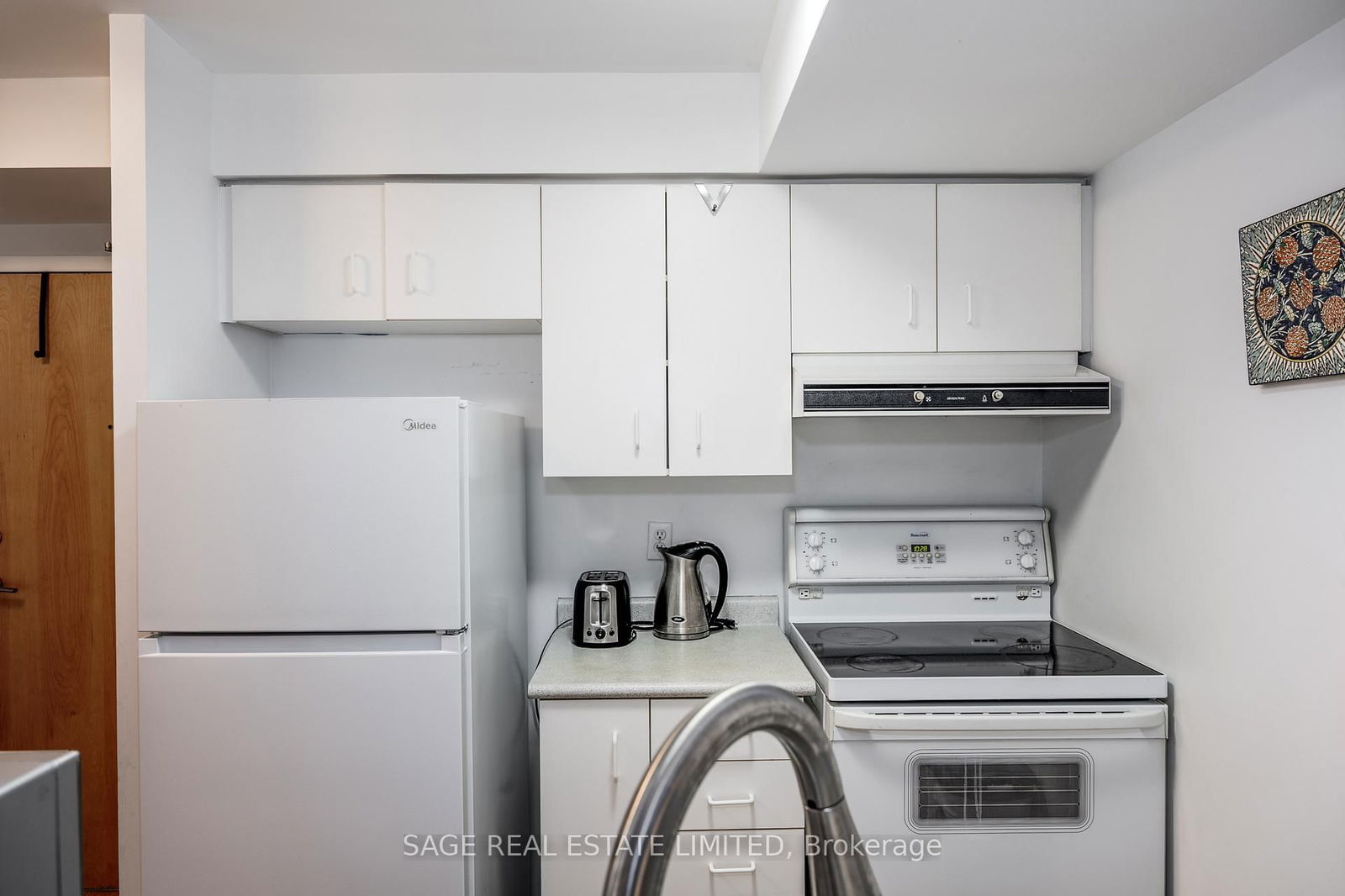 39 Parliament St, unit 406 for rent