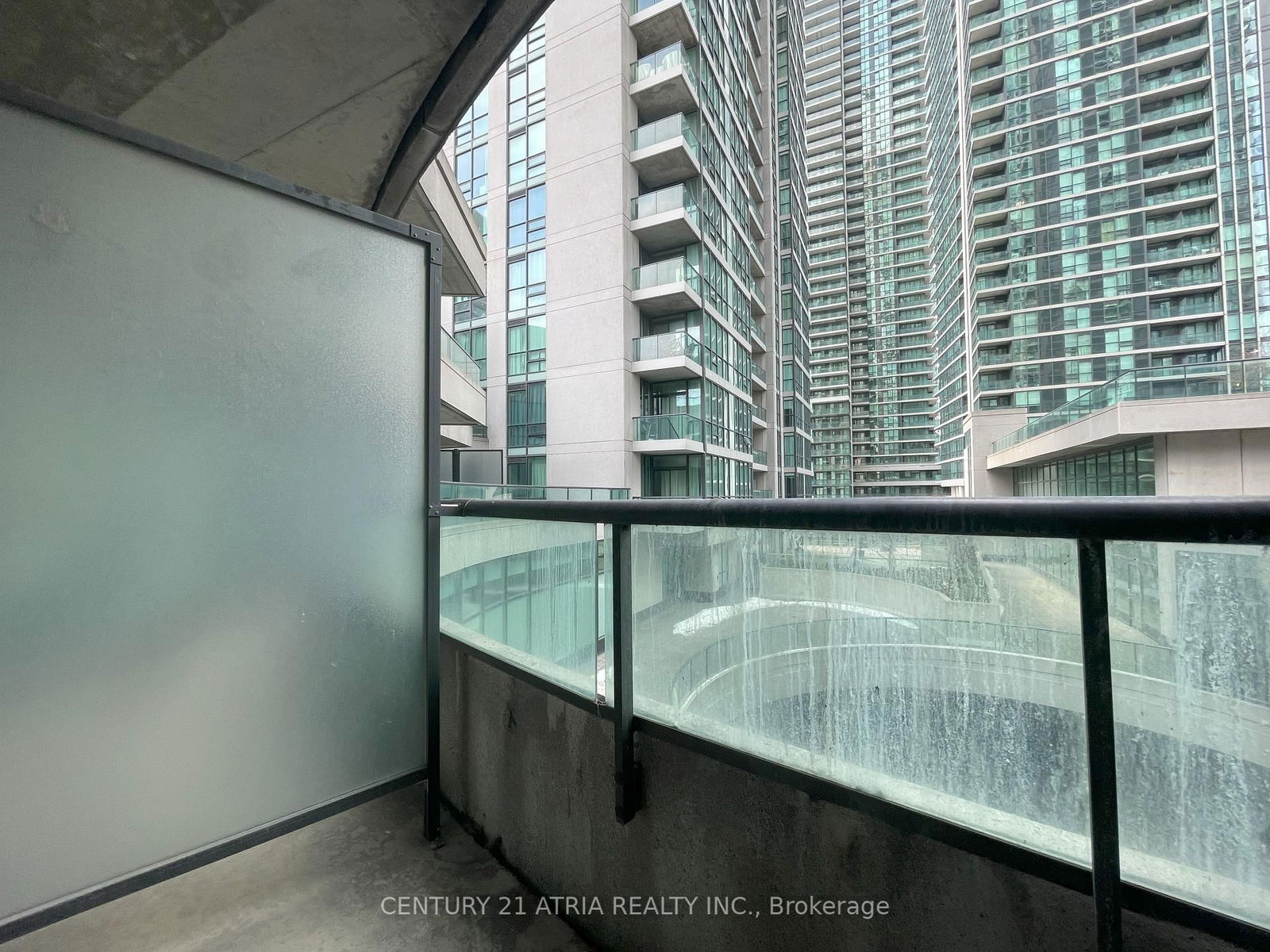 16 Yonge St, unit 316 for rent