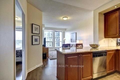 628 Fleet St, unit 615 for rent