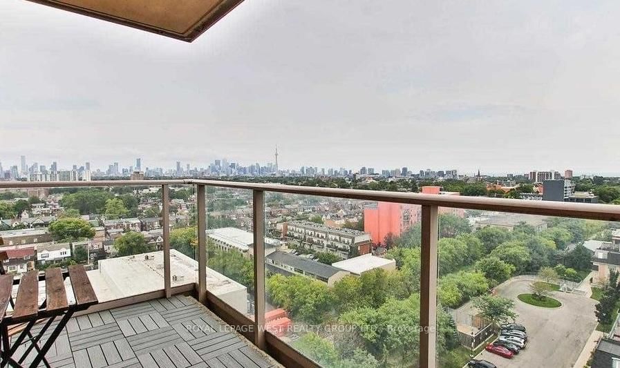 1369 Bloor St W, unit 1404 for rent