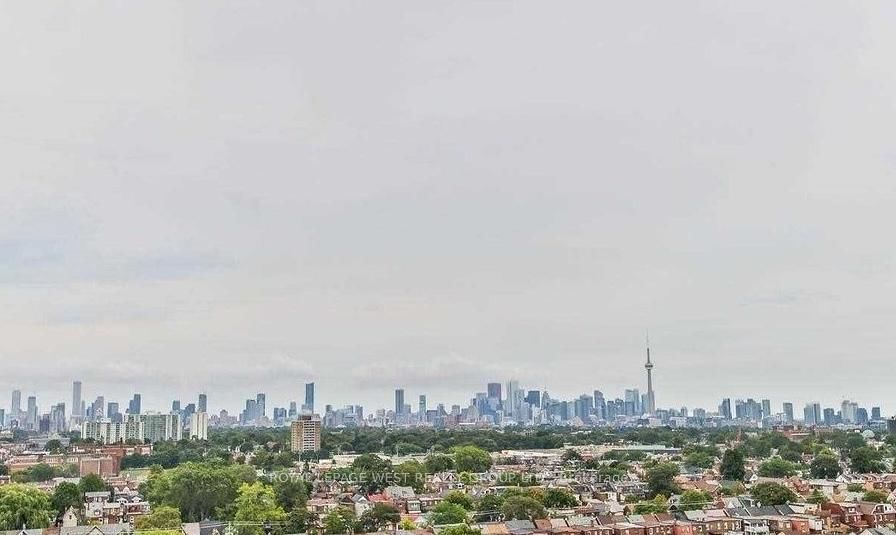 1369 Bloor St W, unit 1404 for rent