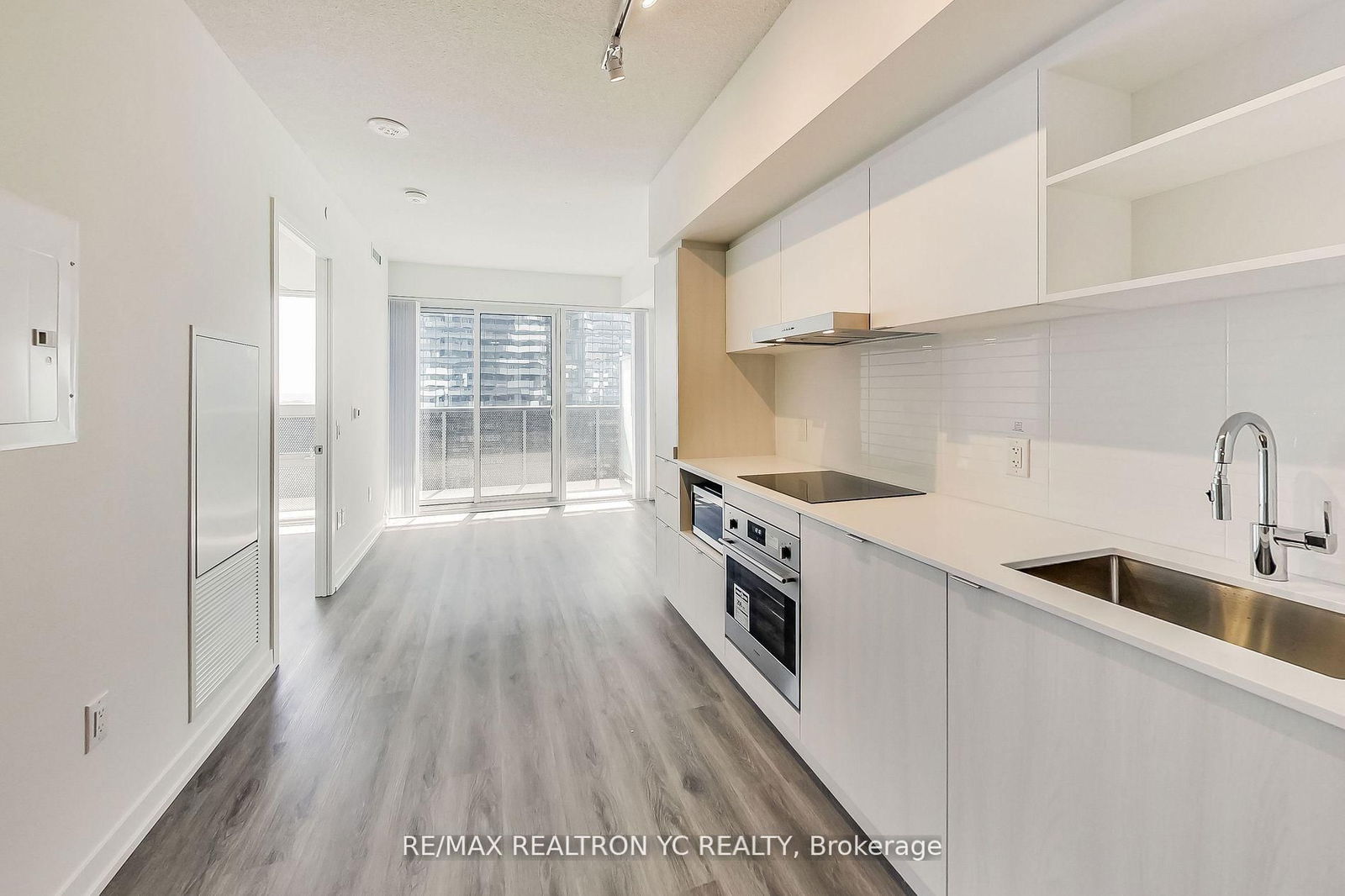 138 Downes St, unit 2909 for rent