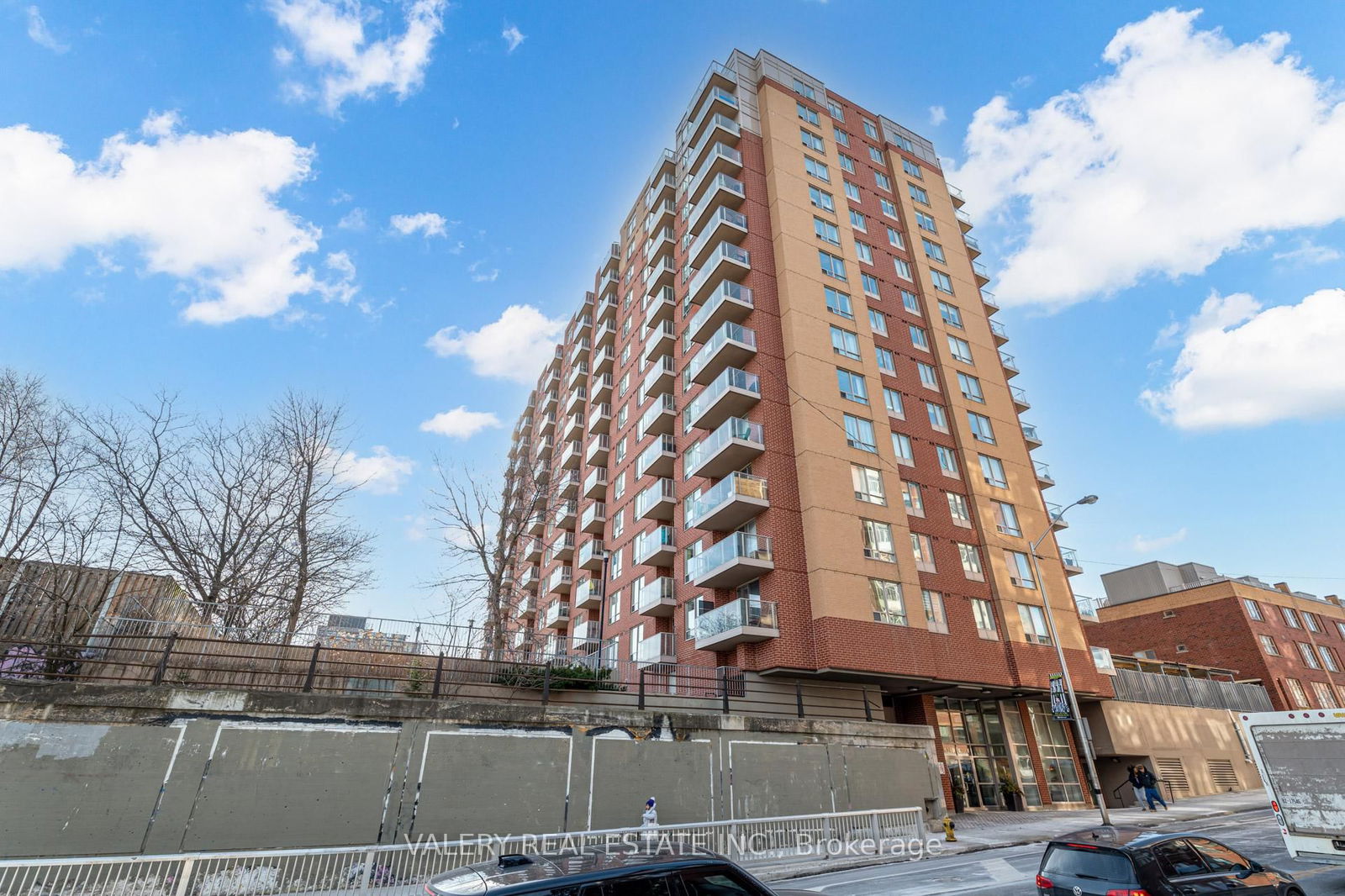 1369 Bloor St W, unit 1216 for sale