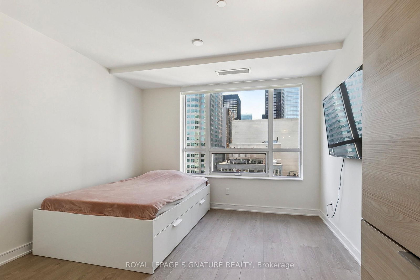 88 Scott St, unit 1312 for rent