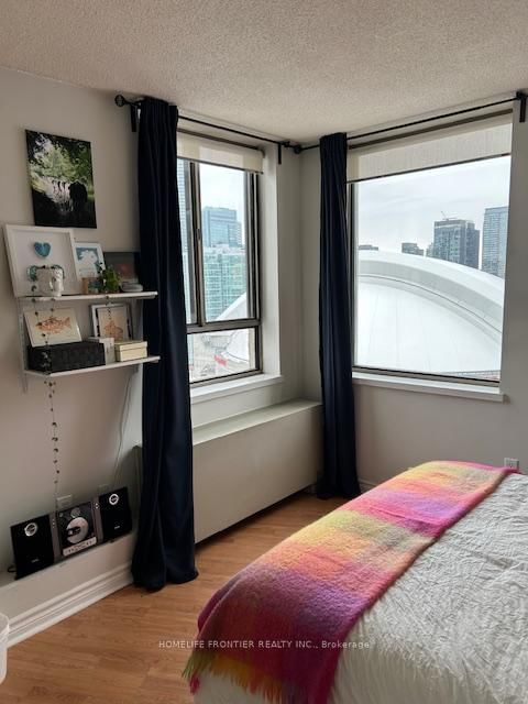 270 Queens Quay W, unit 2905 for rent