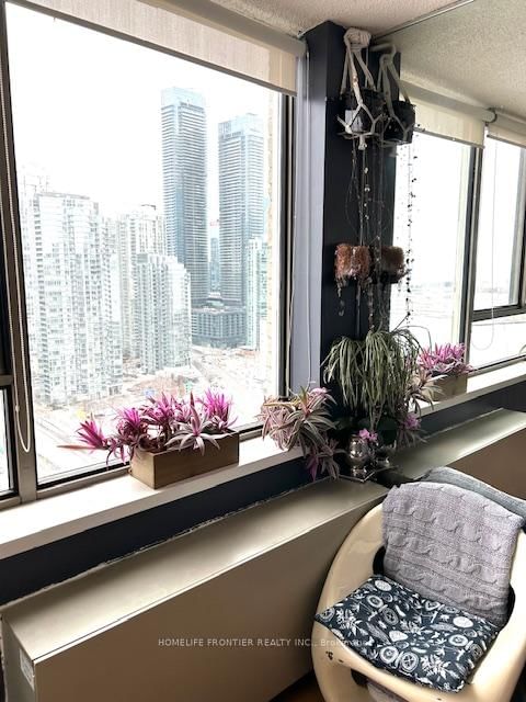 270 Queens Quay W, unit 2905 for rent