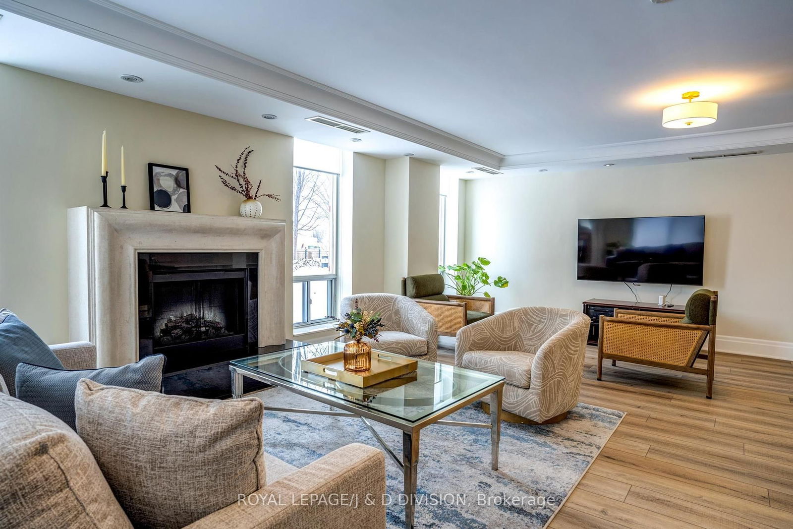 451 Rosewell Ave, unit 601 for sale