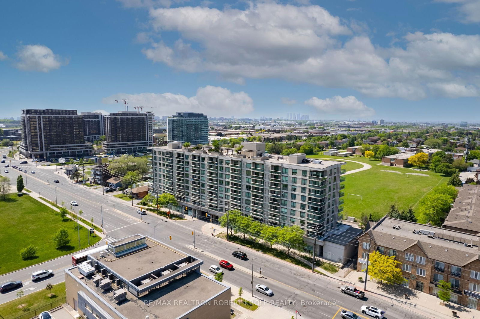 1030 Sheppard Ave W, unit 402 for rent