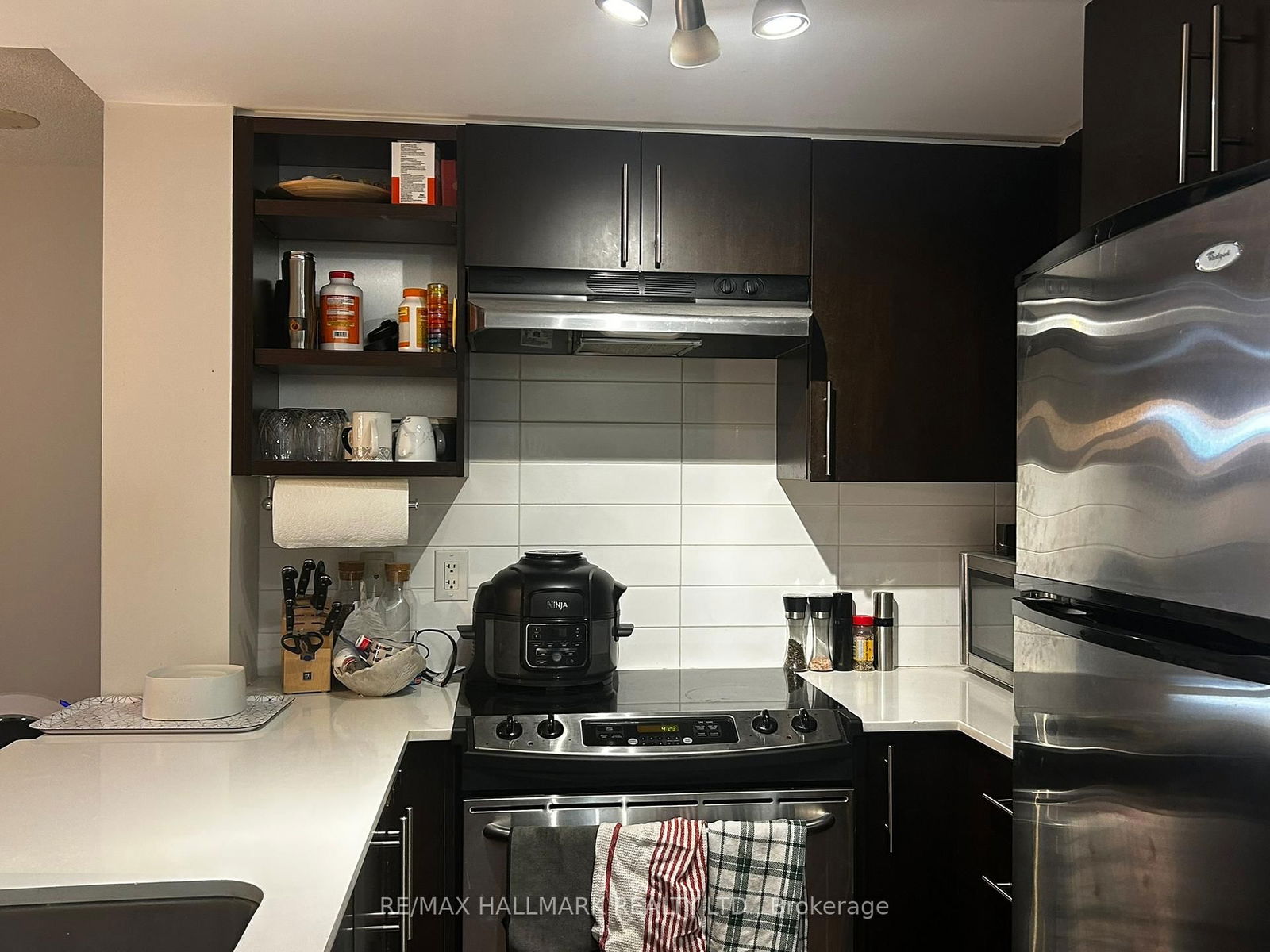 96 St Patrick St, unit 1702 for rent