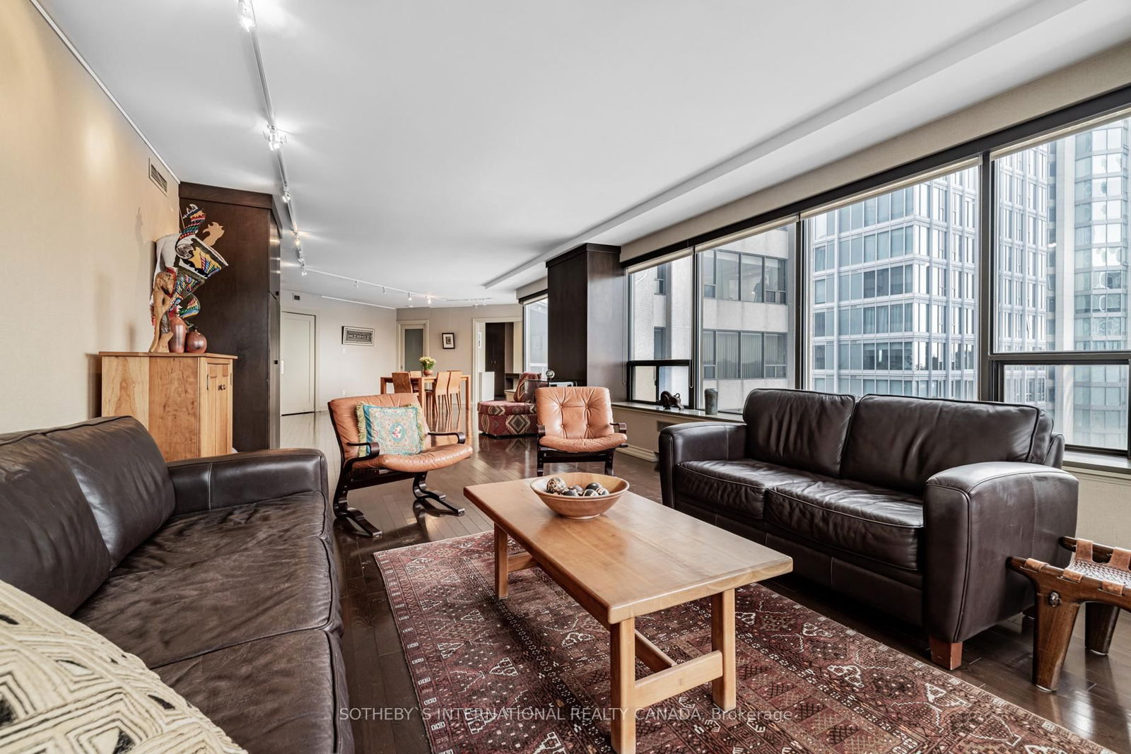 175 Cumberland St, unit 1711 for sale