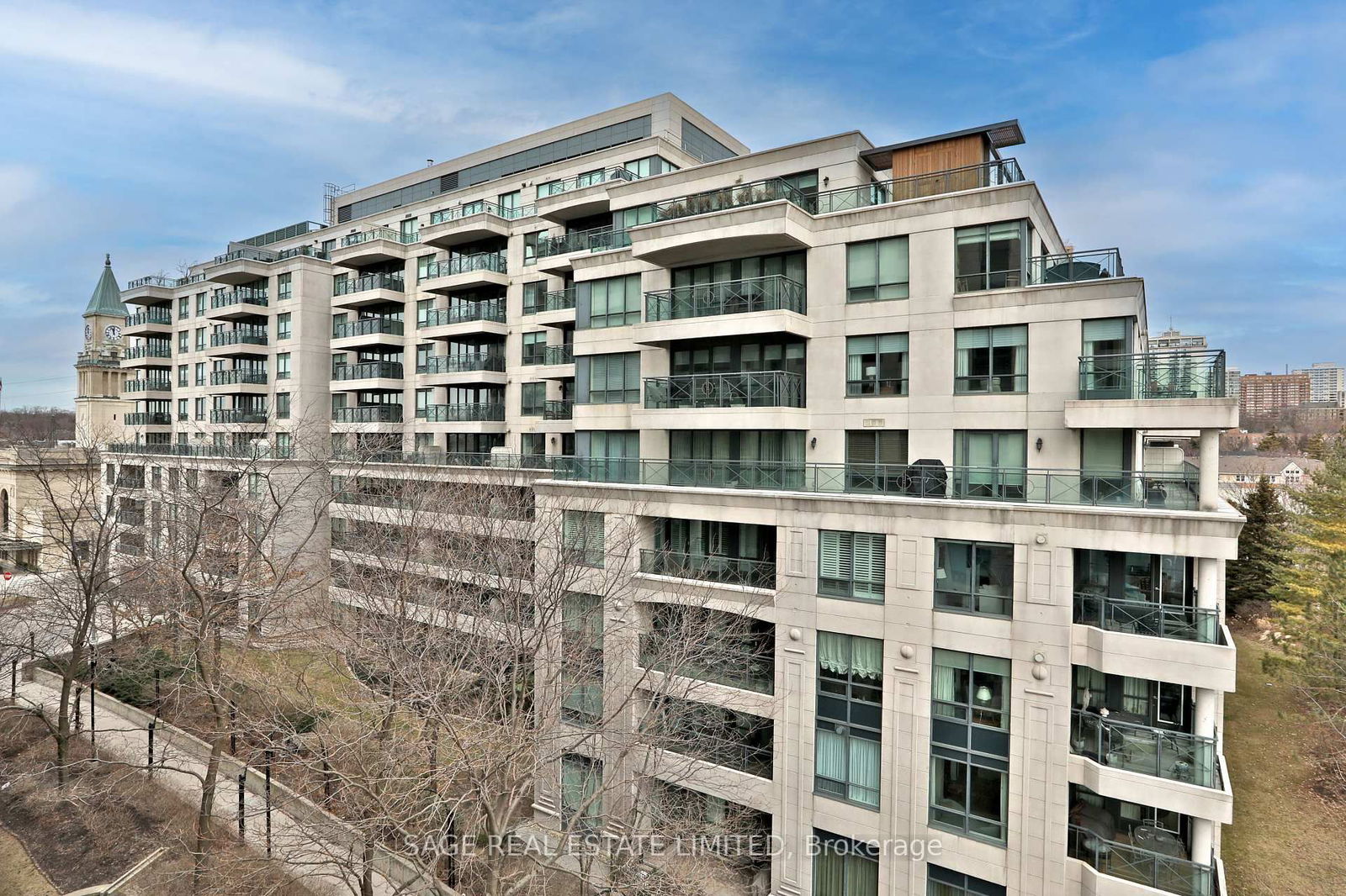 20 Scrivener Sq, unit 906 for rent