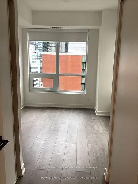 108 Peter St, unit 1207 for rent