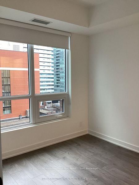 108 Peter St, unit 1207 for rent