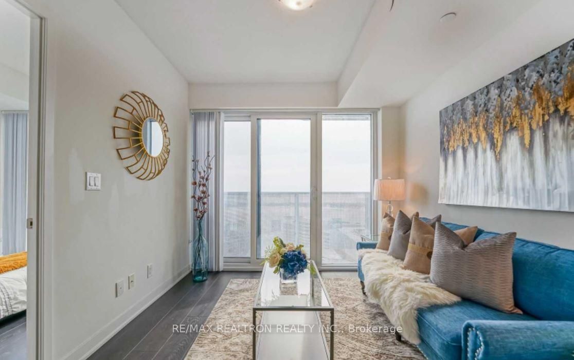 88 Harbour St, unit 4608 for rent