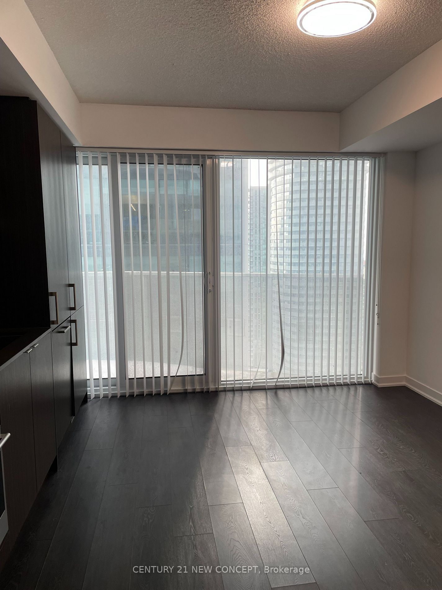 100 Harbour St W, unit 2311 for rent