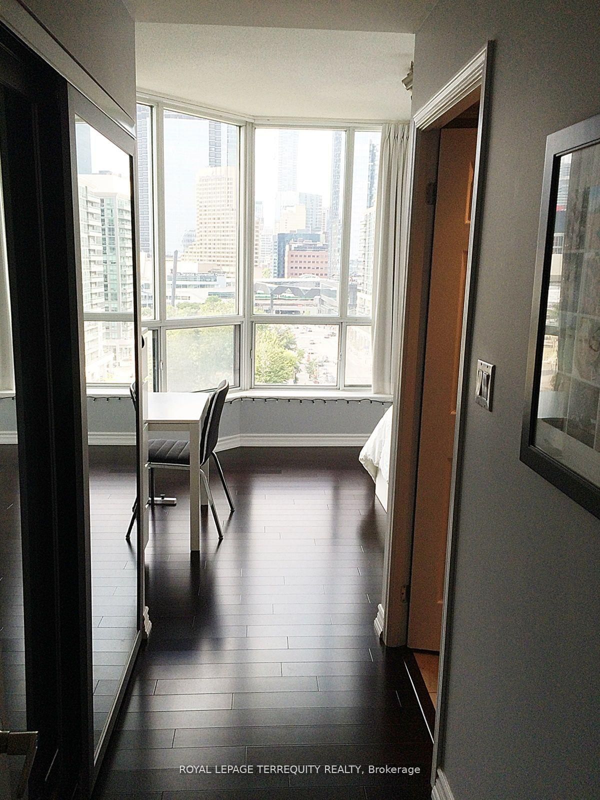 228 Queens Quay W, unit 1202 for sale