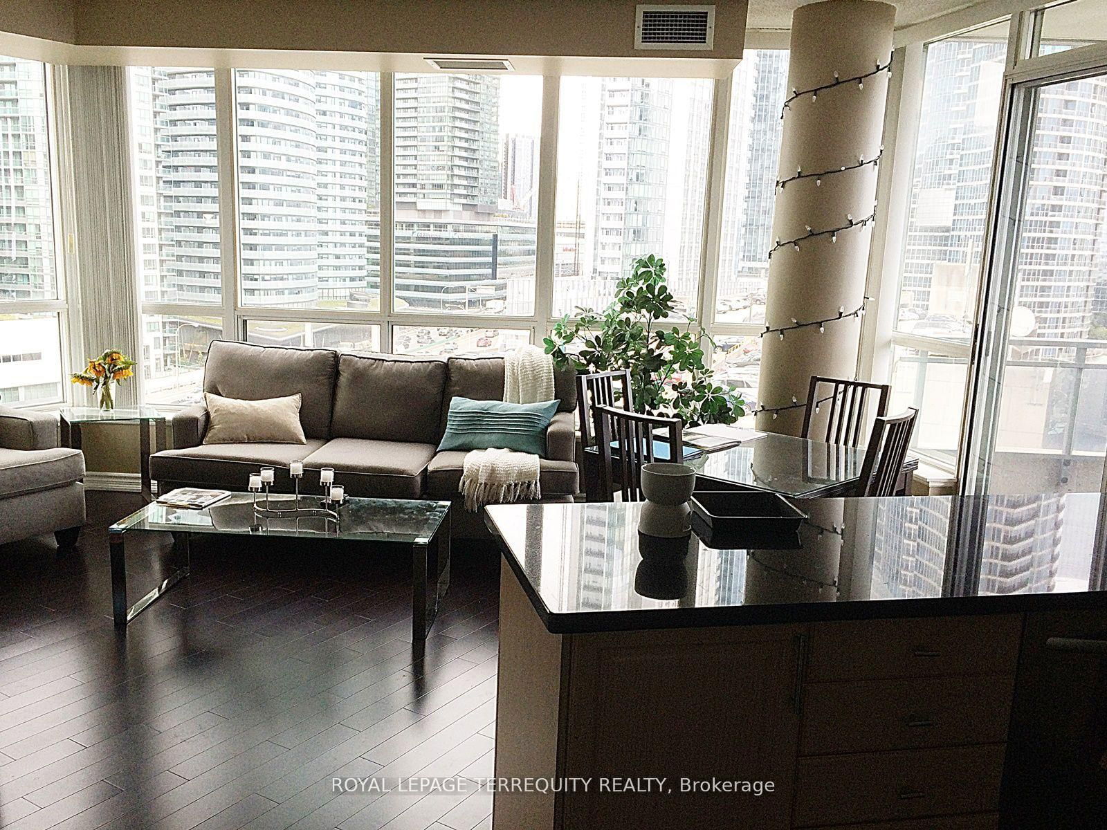 228 Queens Quay W, unit 1202 for sale