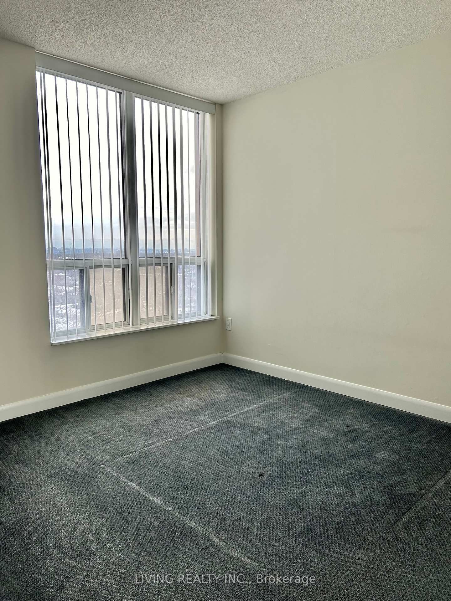 33 Sheppard Ave E, unit 2001 for rent