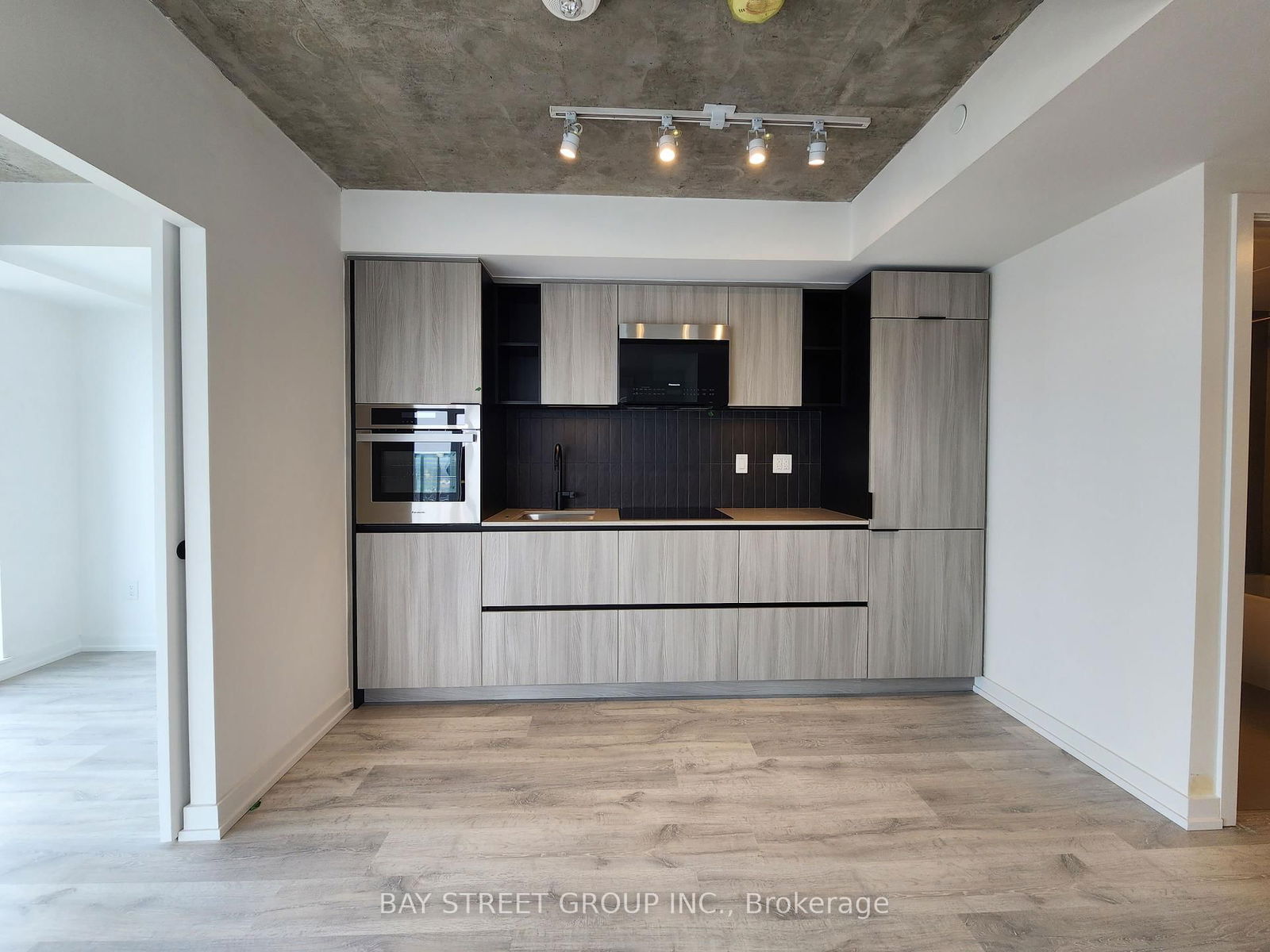 2 Augusta Ave, unit 1307 for rent