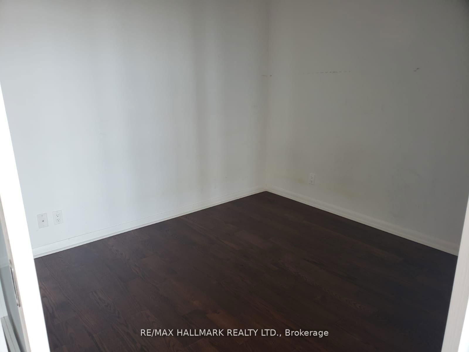 832 Bay St, unit 5001 for rent