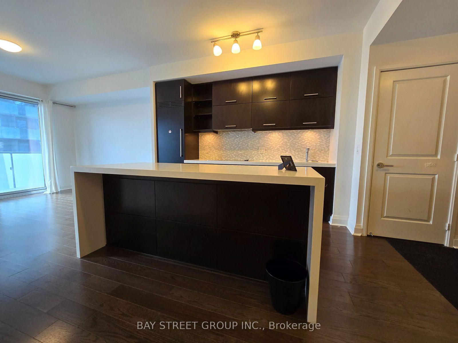 1080 Bay St, unit 506 for rent