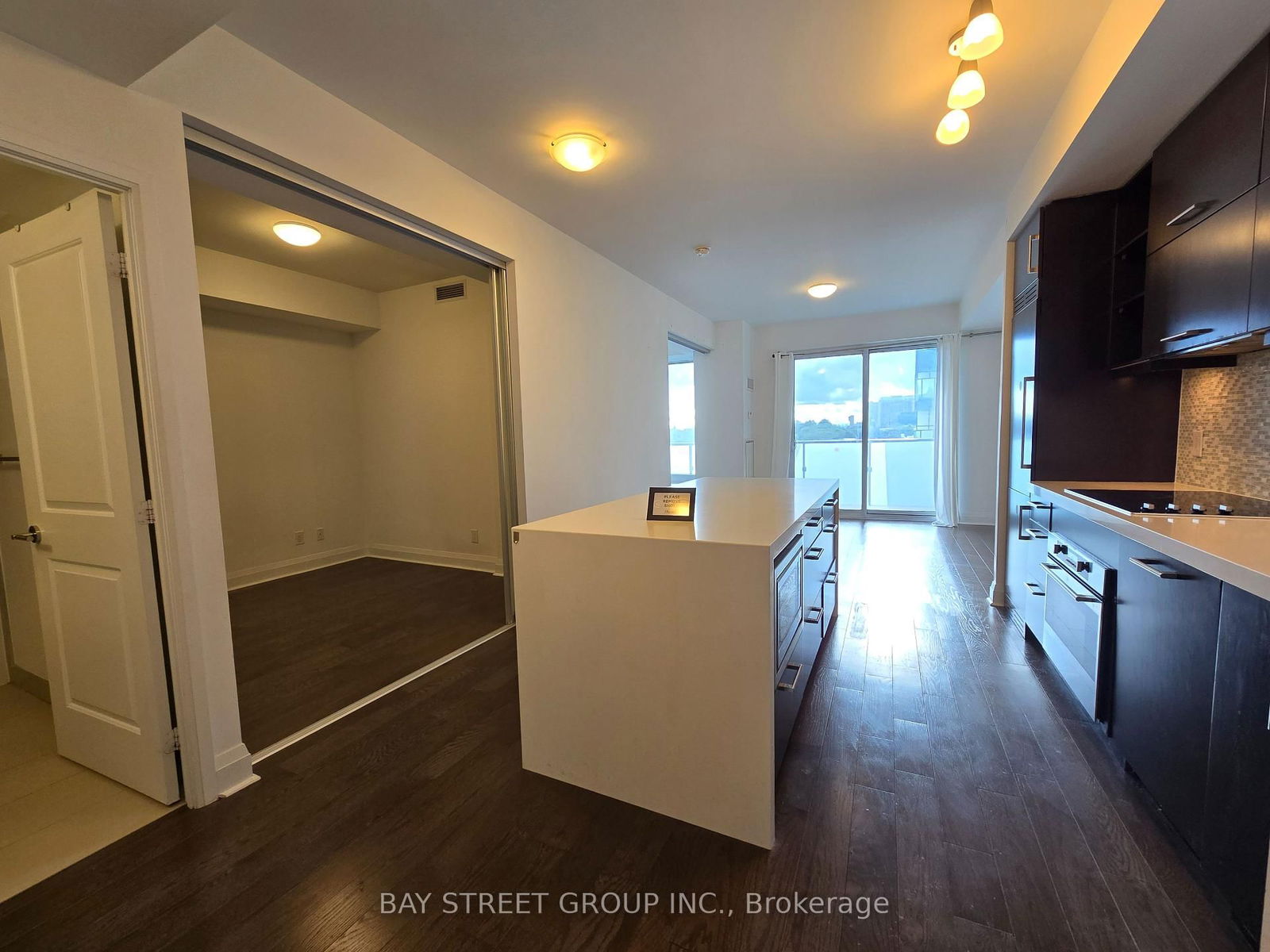 1080 Bay St, unit 506 for rent