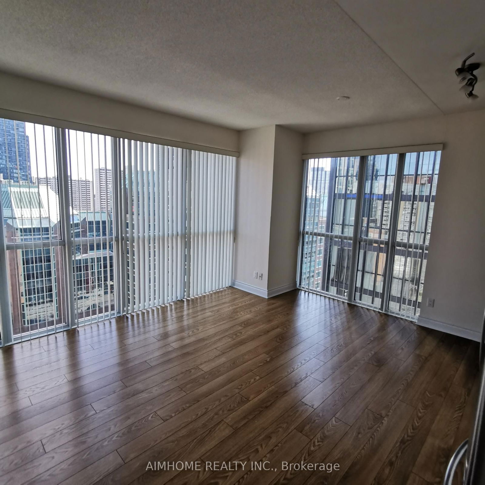 28 Ted Rogers Way, unit 1902 for rent