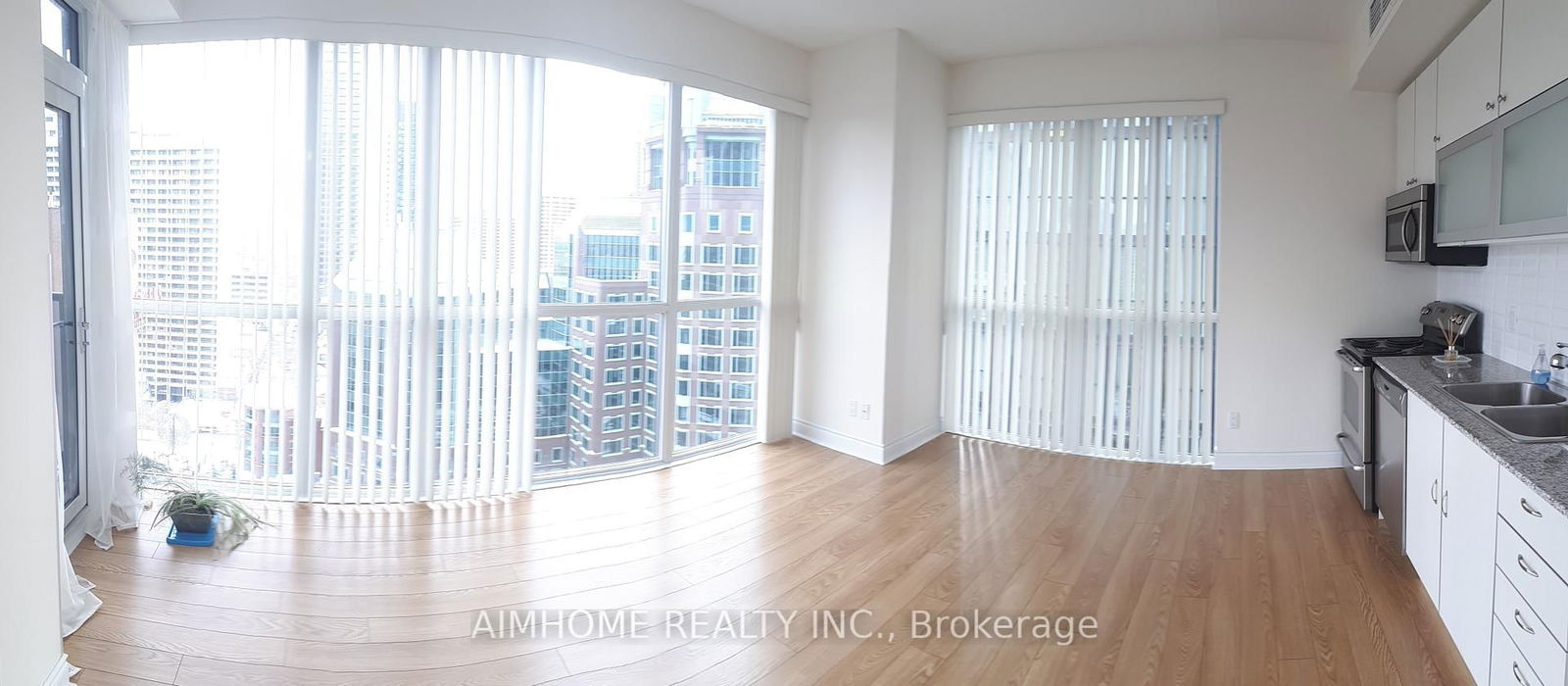 28 Ted Rogers Way, unit 1902 for rent