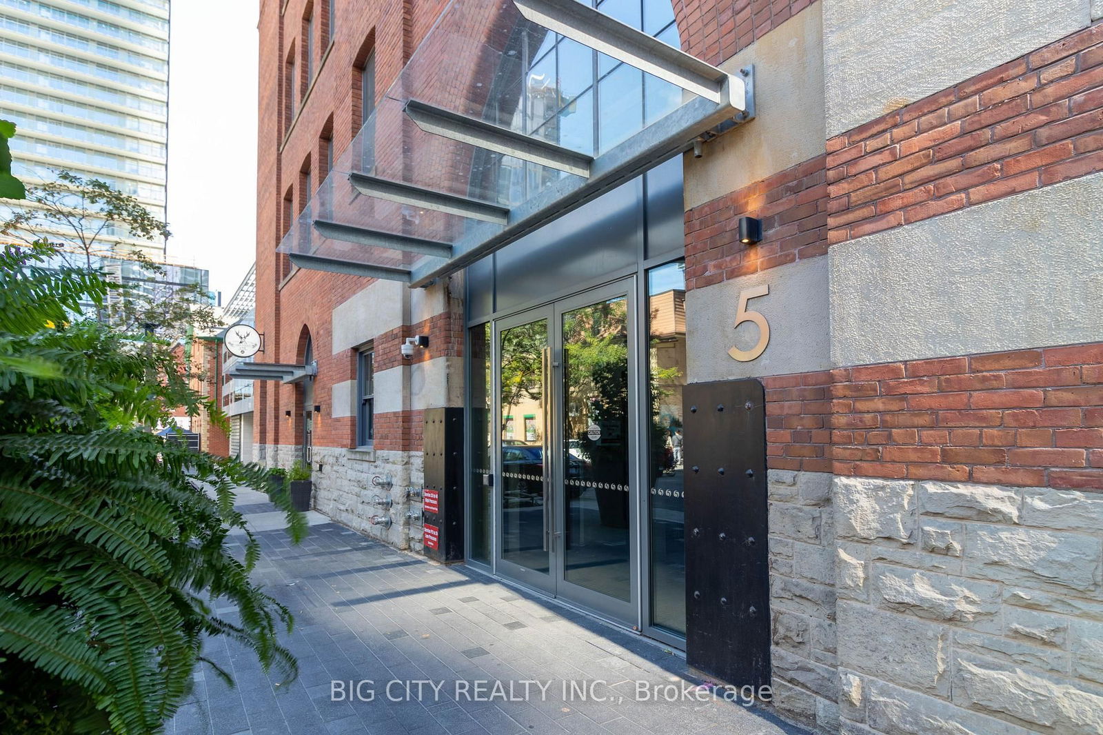 5 St Joseph St, unit 1506 for sale