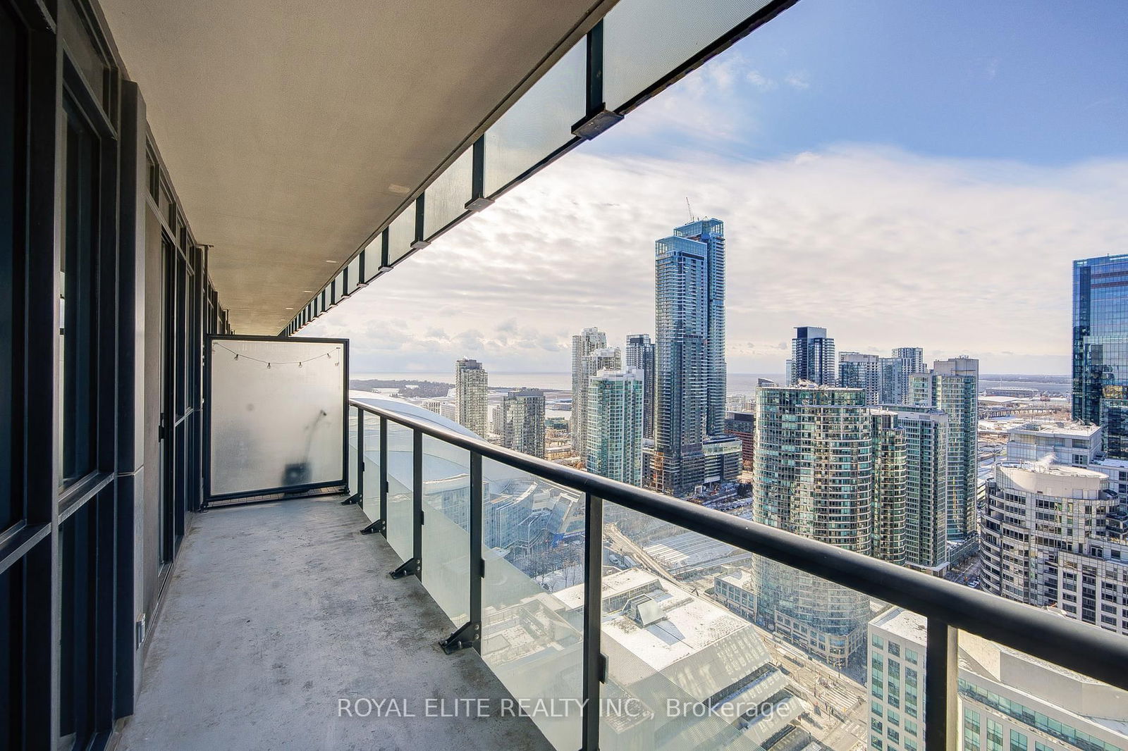 300 Front St W, unit 3403 for sale