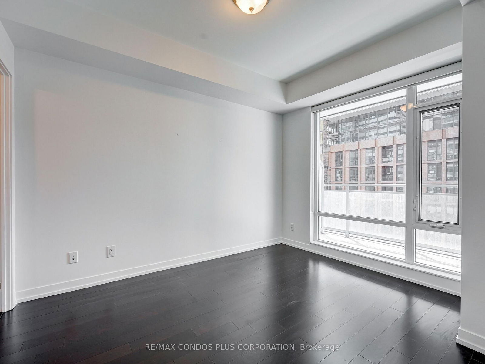 21 Widmer St, unit 801 for rent