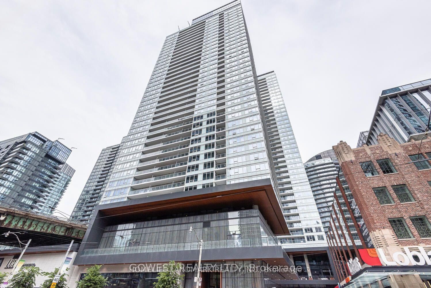 19 Bathurst St, unit 3209 for rent