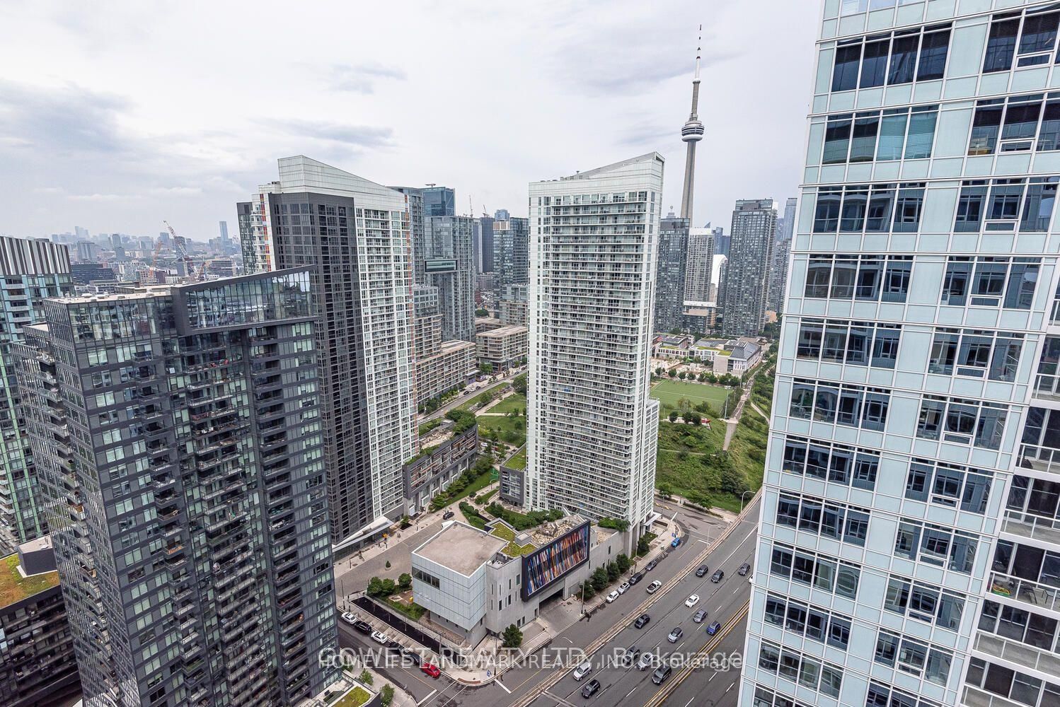 19 Bathurst St, unit 3209 for rent