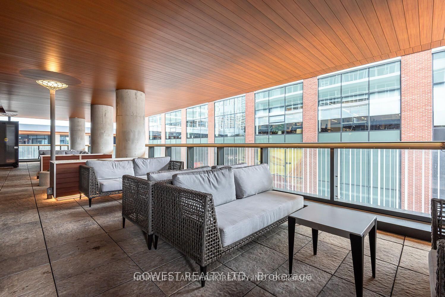 19 Bathurst St, unit 3209 for rent