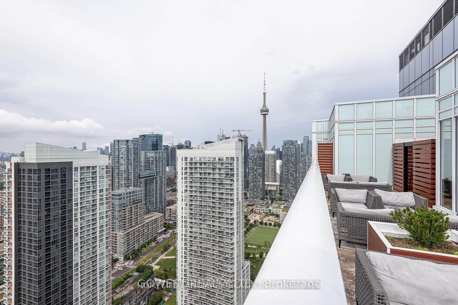 19 Bathurst St, unit 3209 for rent