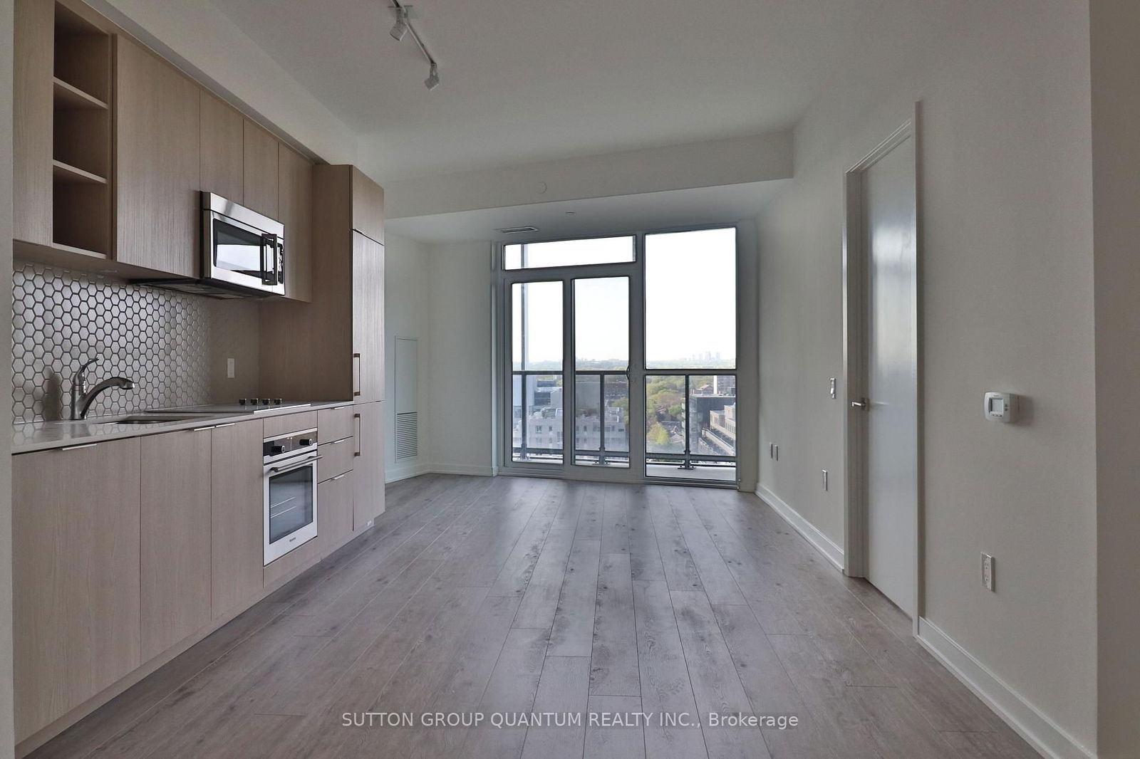 50 Ordnance St, unit 1307 for rent