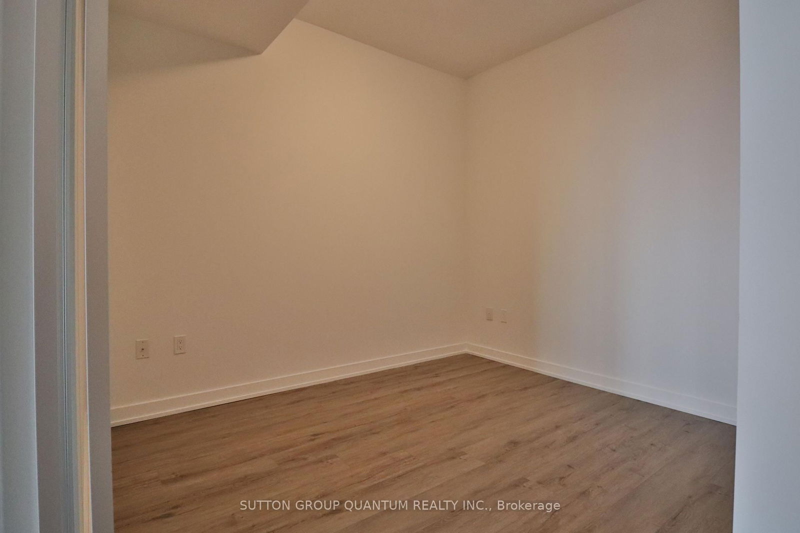 50 Ordnance St, unit 1307 for rent