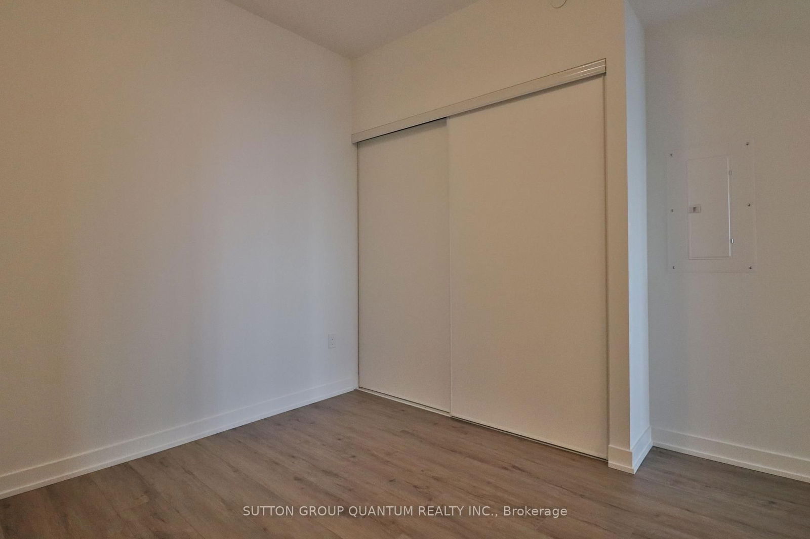 50 Ordnance St, unit 1307 for rent