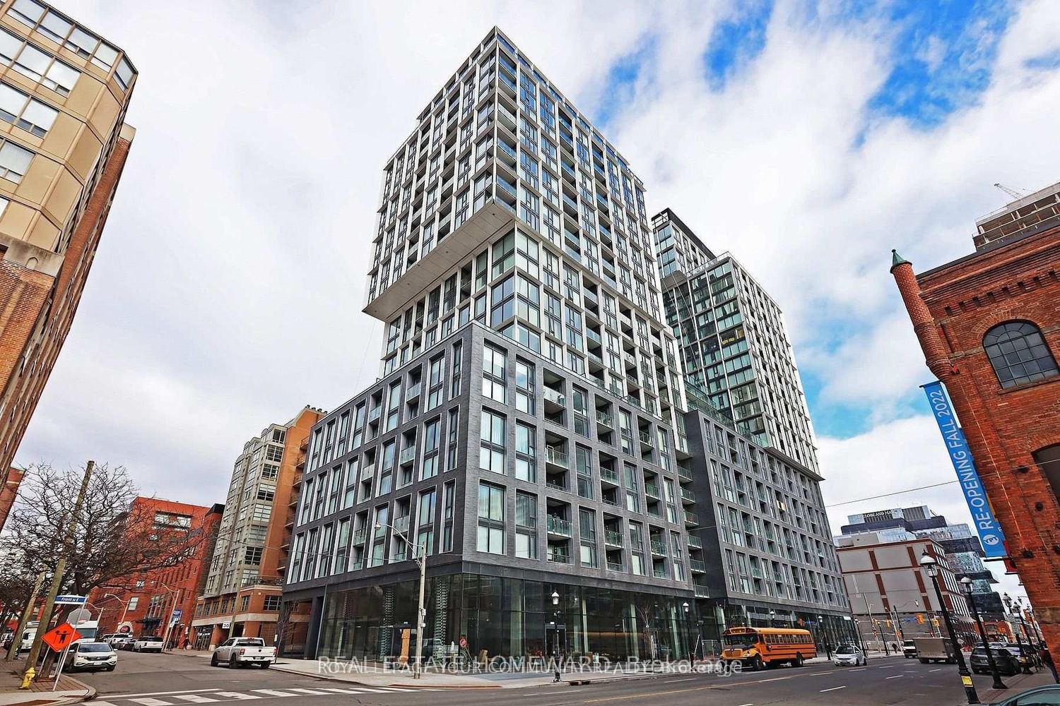 158 Front St E, unit 309 for rent