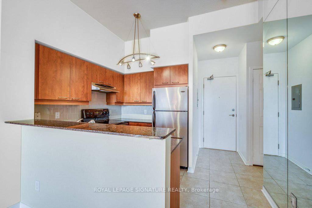 481 Rosewell Ave, unit 511 for sale