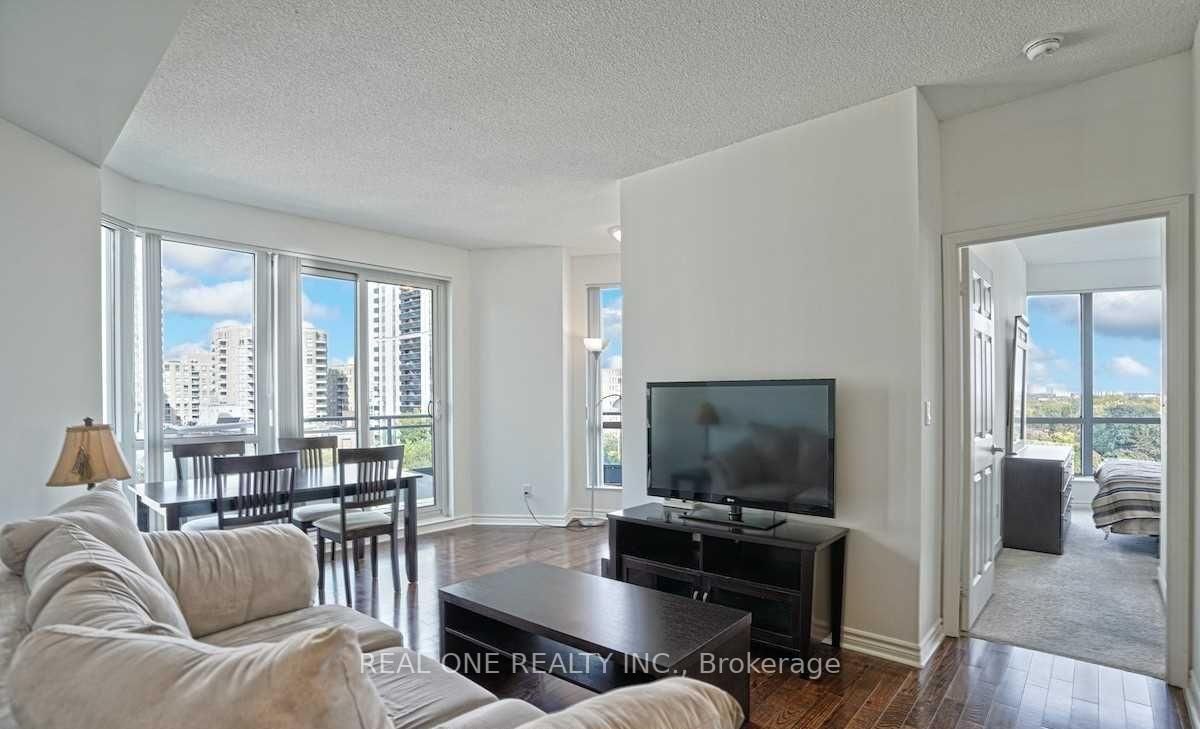 18 Holmes Ave, unit 811 for sale