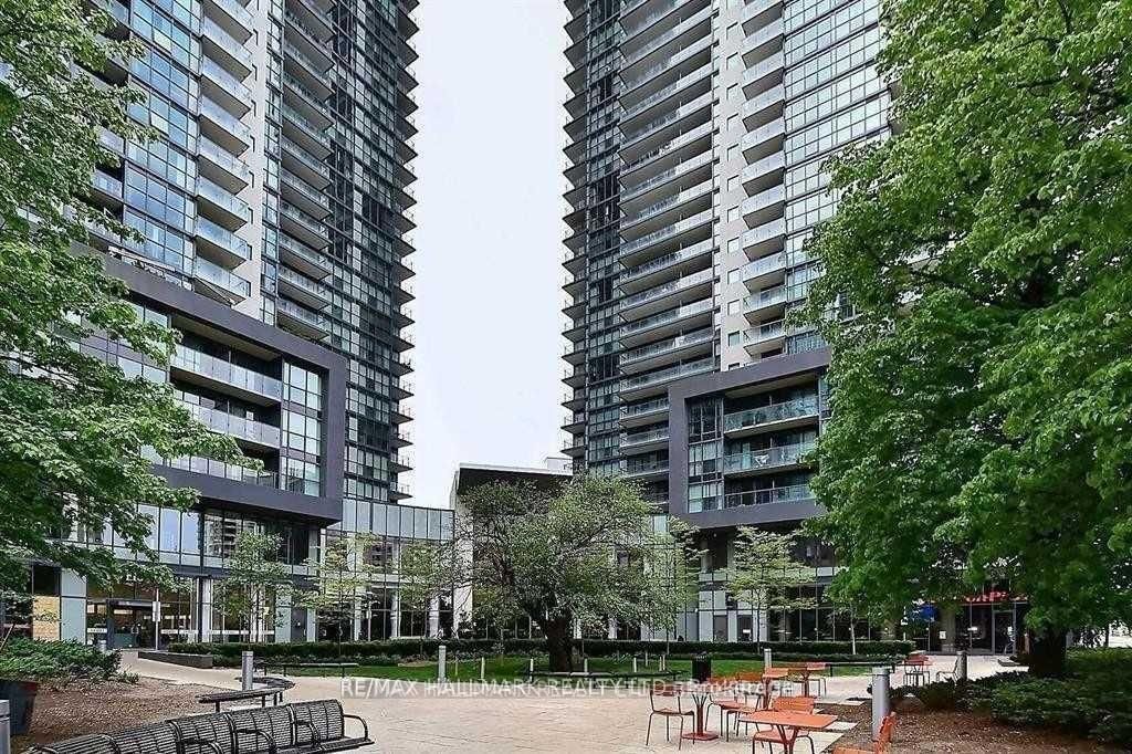 5168 Yonge St, unit 1512 for rent