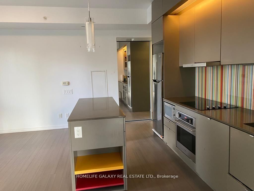 101 Peter St W, unit 1016 for rent