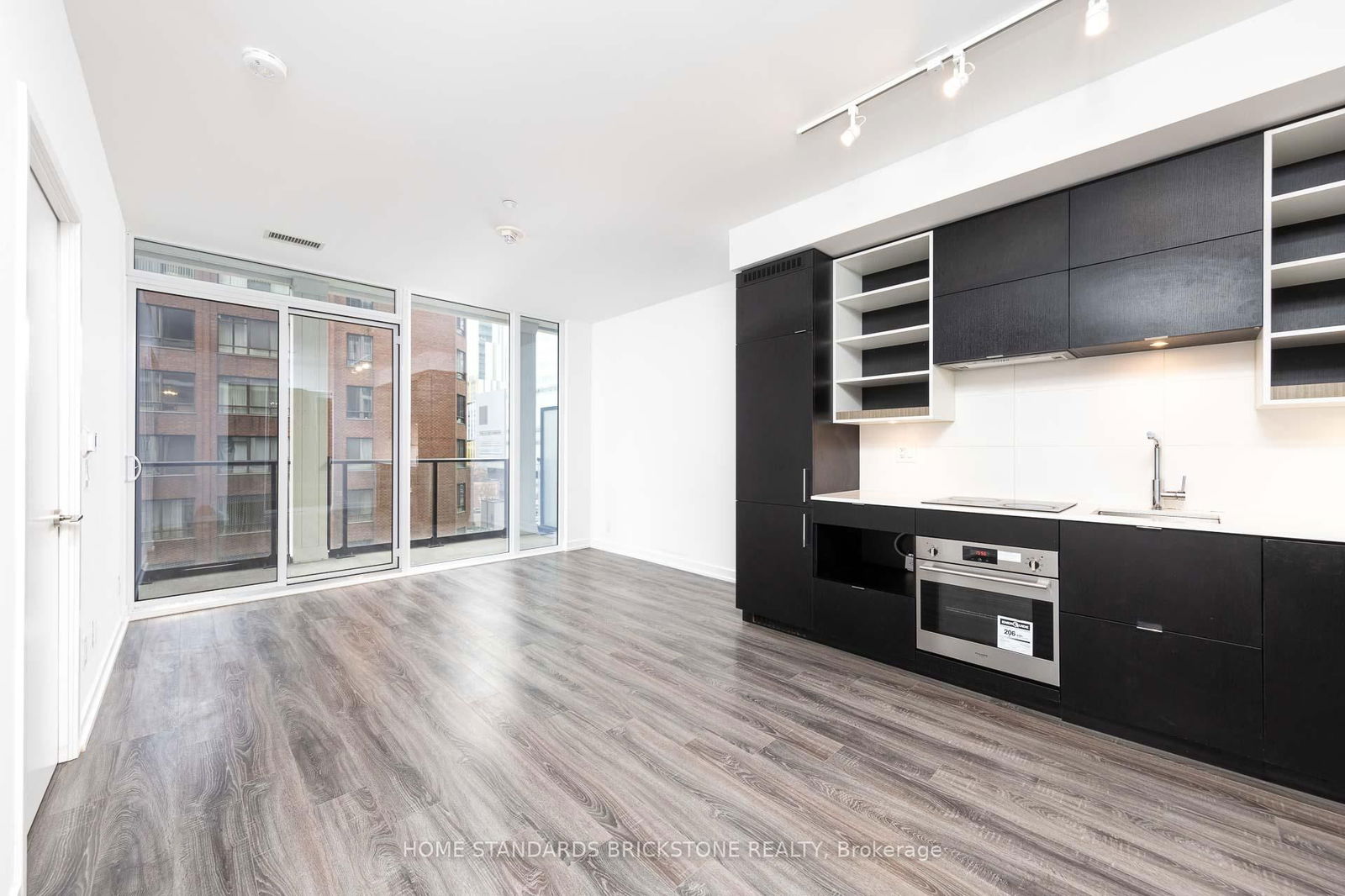 20 Edward St, unit 510 for sale