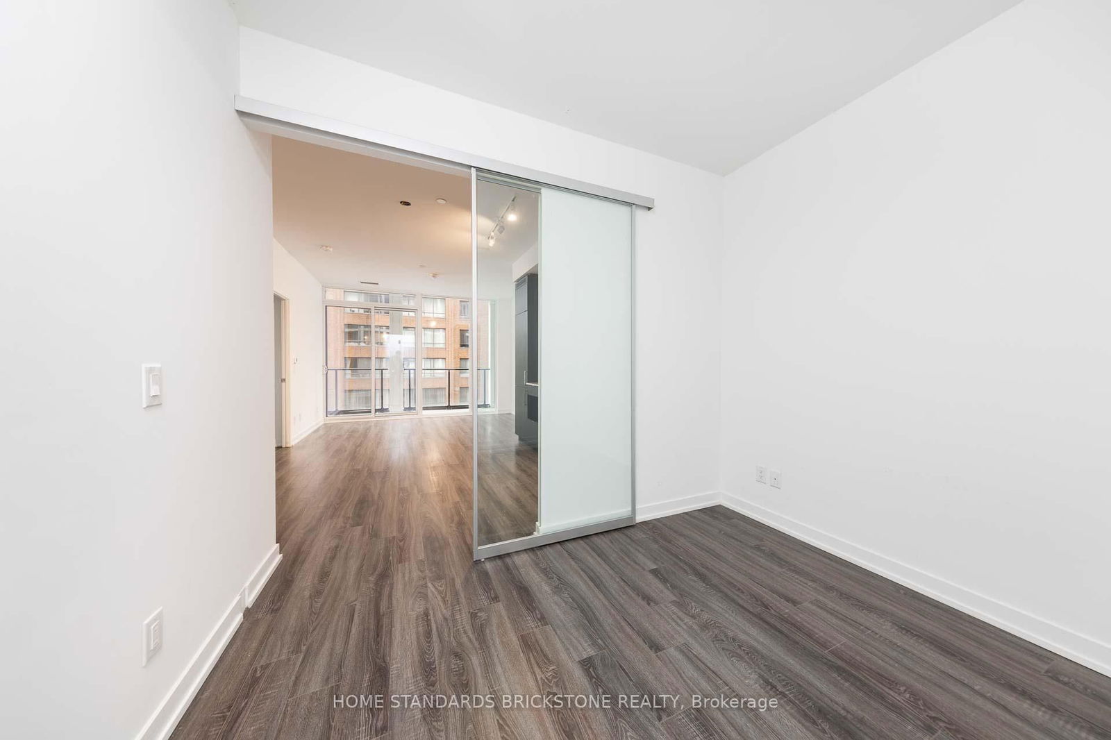 20 Edward St, unit 510 for sale