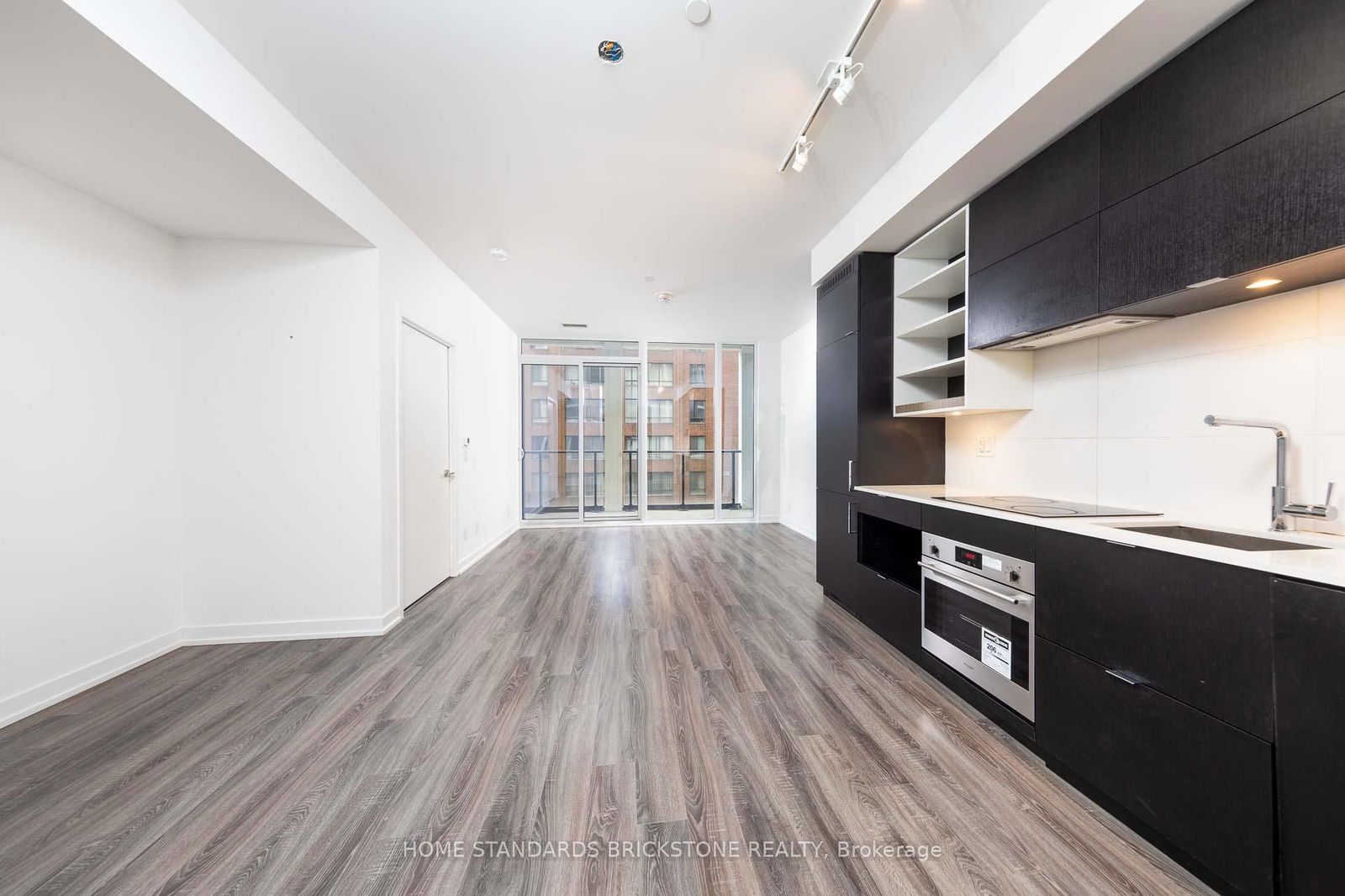 20 Edward St, unit 510 for sale