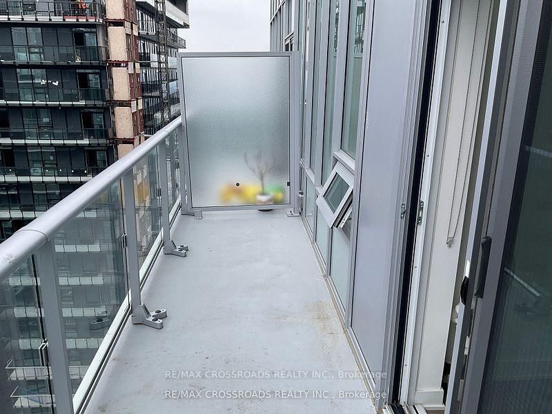 195 Redpath Ave, unit PH02 for rent