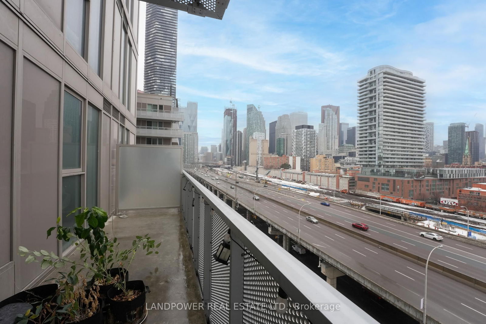 20 Richardson St, unit 718 for rent