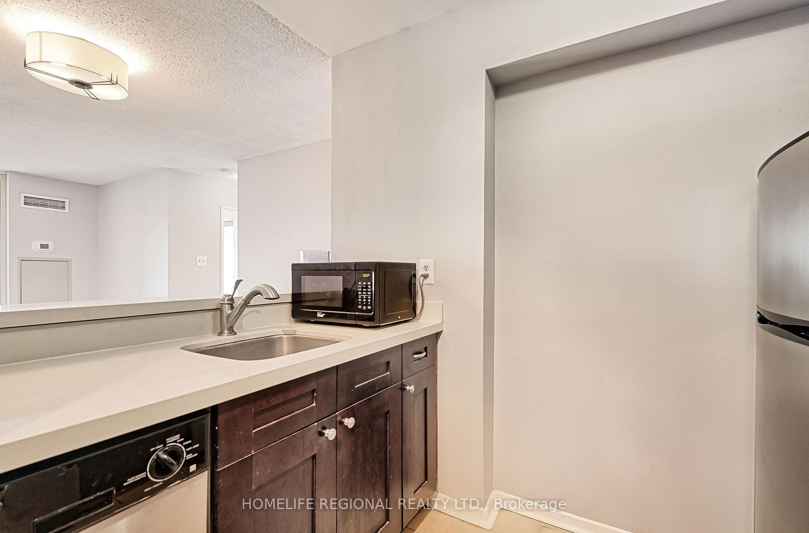 44 St Joseph St, unit 617 for sale