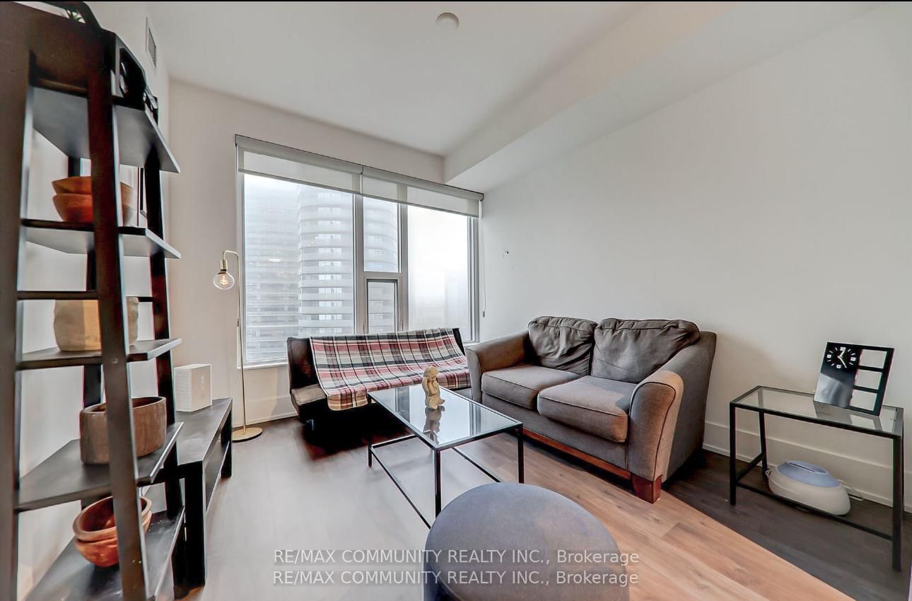 10 York St, unit 3602 for rent